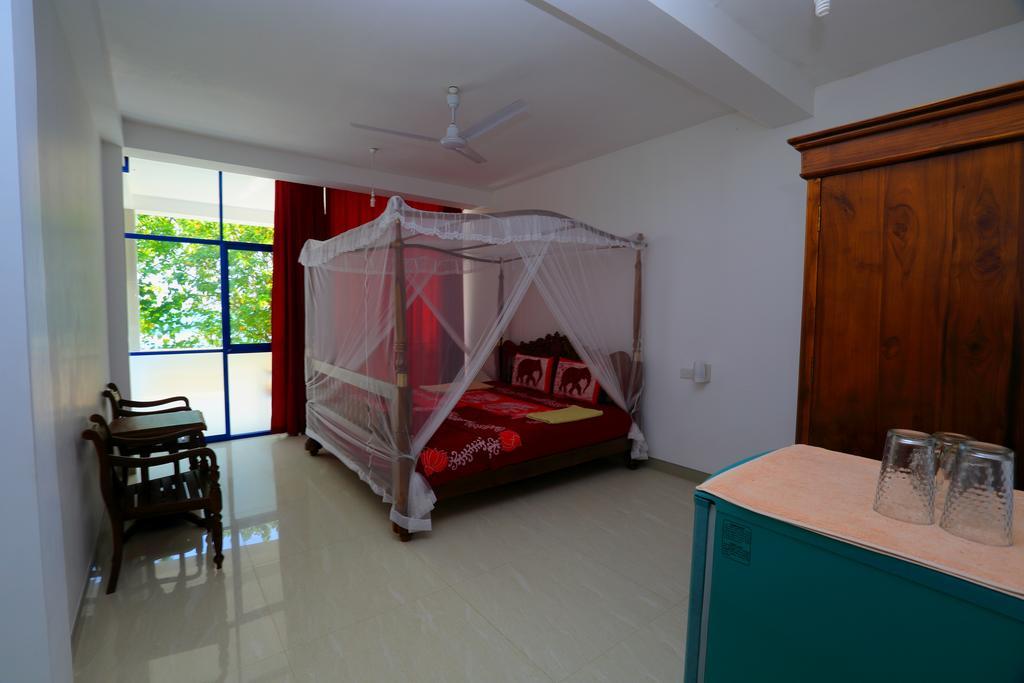 Paradise Beach Resort & Diving School Mirissa Luaran gambar