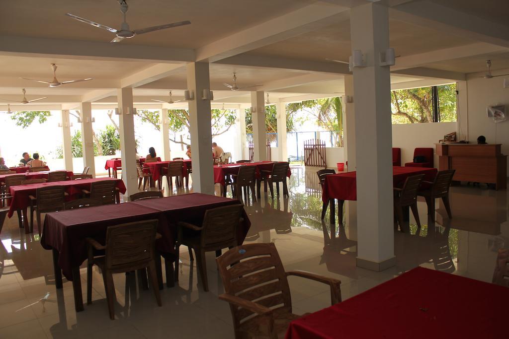 Paradise Beach Resort & Diving School Mirissa Luaran gambar