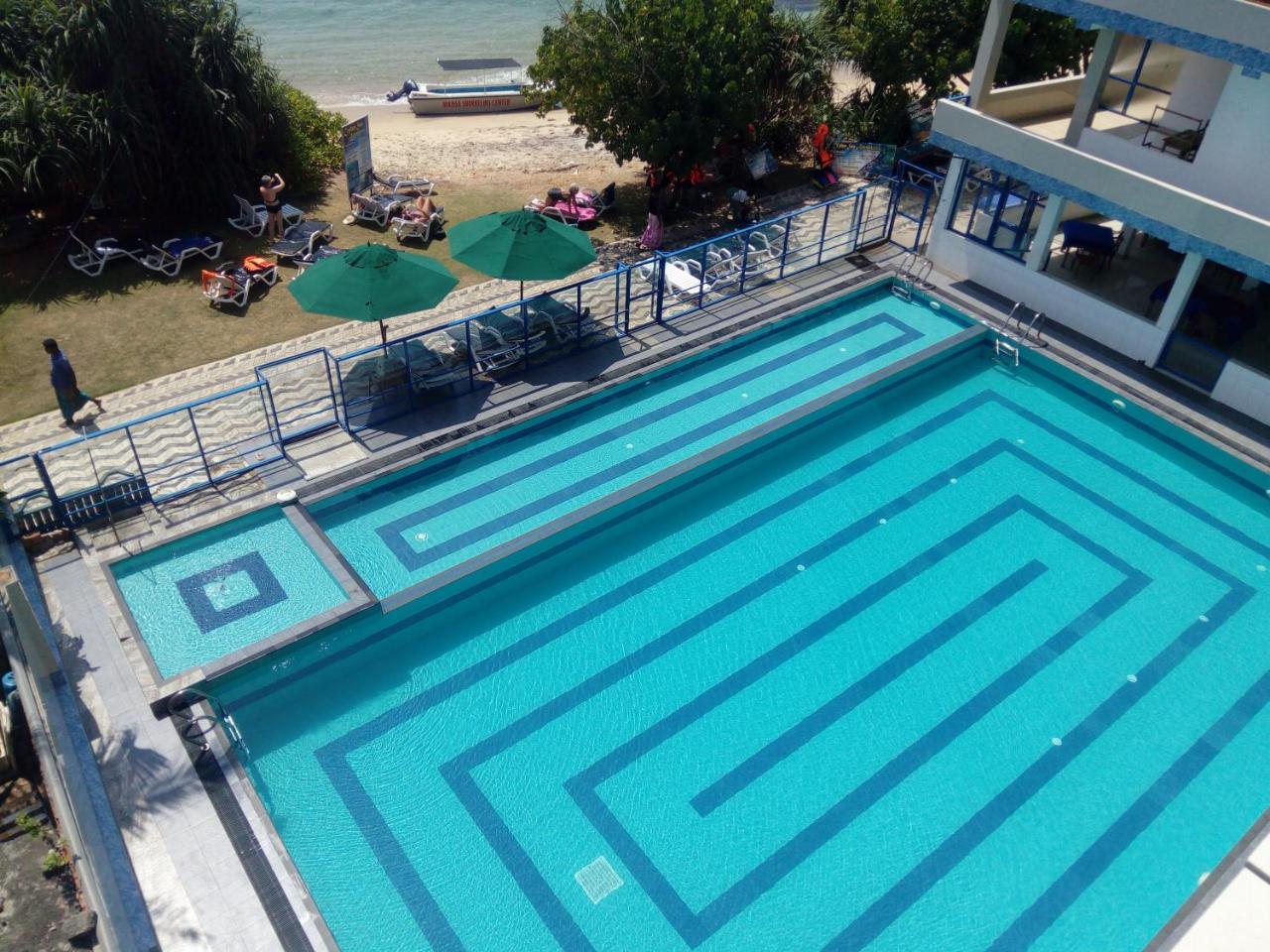 Paradise Beach Resort & Diving School Mirissa Luaran gambar
